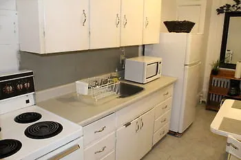 Adib Apartments - 362 Friel St, Unit 2 Ottawa